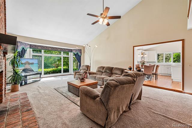 Builiding view seven for 4523 Rivers Edge, Troy, MI. 48098