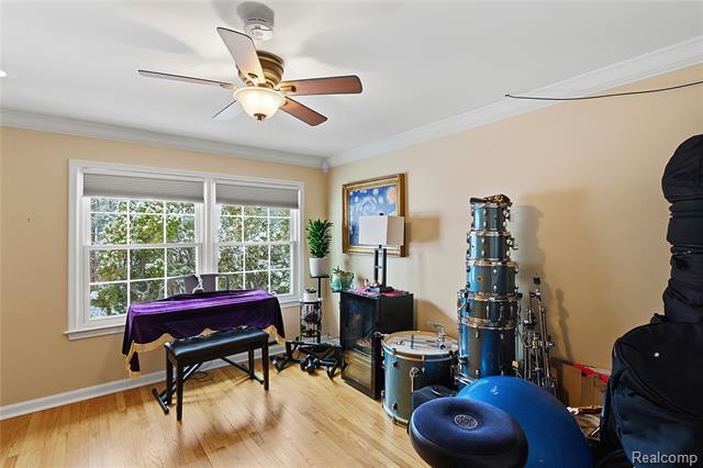 Builiding view eighteen for 3873 Top View, Bloomfield Hills, MI. 48304