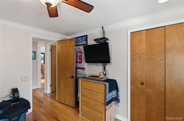 Builiding view nineteen for 3873 Top View, Bloomfield Hills, MI. 48304