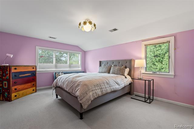 Builiding view twenty seven for 3937 Englewood, West Bloomfield, MI. 48323