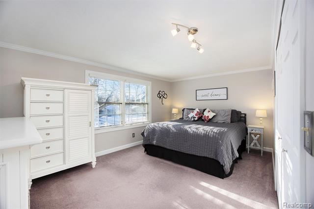 Builiding view eighteen for 4151 Cambridge Crescent, Troy, MI. 48085