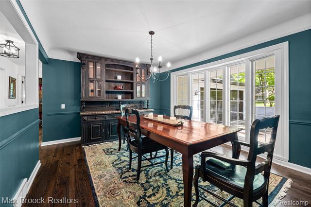 Builiding view thirteen for 433 Whippers In, Bloomfield Hills, MI. 48304