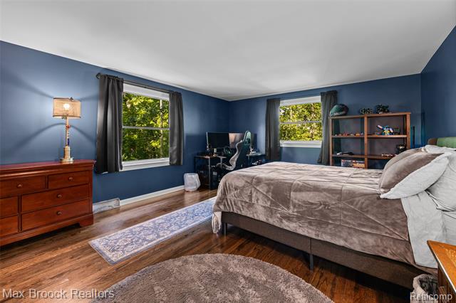 Builiding view twenty two for 433 Whippers In, Bloomfield Hills, MI. 48304