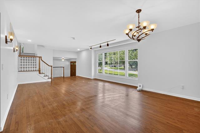 Builiding view nineteen for 2049 Shore Hill, West Bloomfield, MI. 48323