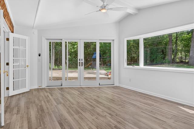 Builiding view thirty one for 2049 Shore Hill, West Bloomfield, MI. 48323