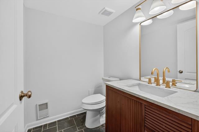 Builiding view twenty seven for 2049 Shore Hill, West Bloomfield, MI. 48323