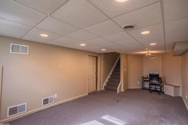 Builiding view thirty three for 1083 Shallowdale, Troy, MI. 48085