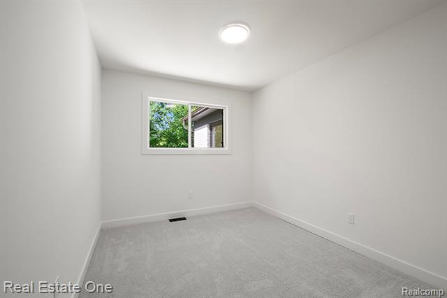 Builiding view thirty five for 1227 Shallowdale, Troy, MI. 48085