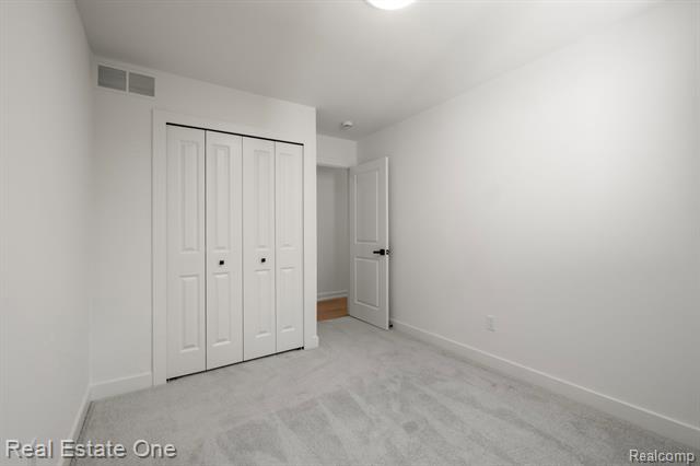 Builiding view thirty six for 1227 Shallowdale, Troy, MI. 48085