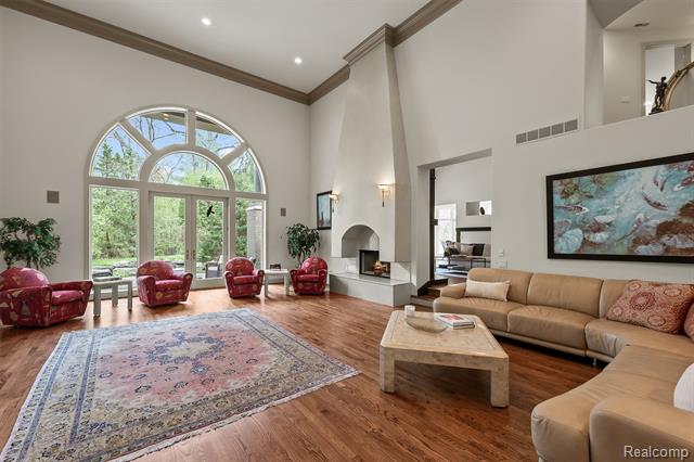 Builiding view four for 1800 Tiverton, Bloomfield Hills, MI. 48304