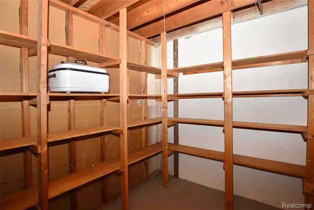 Builiding view twenty nine for 40740 Woodward, Bloomfield Hills, MI. 48304