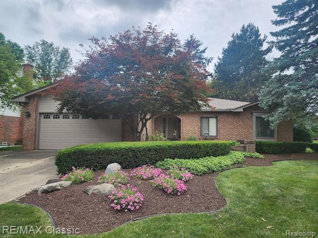 front view for 4523 Harold Dr, Troy, Mi. 48085