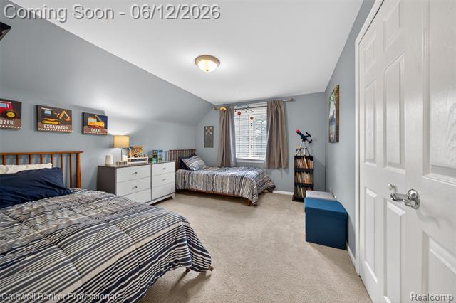 Builiding view fifteen for 2666 Windemere, Birmingham, MI. 48009