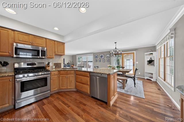 Builiding view five for 2666 Windemere, Birmingham, MI. 48009