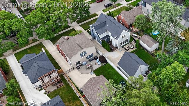 Builiding view twenty one for 2666 Windemere, Birmingham, MI. 48009