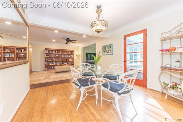 Builiding view thirty nine for 3887 Stonecrest, West Bloomfield, MI. 48322