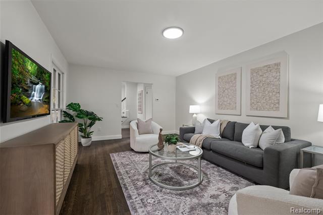 Builiding view five for 4603 Hedgewood, Bloomfield Hills, MI. 48301