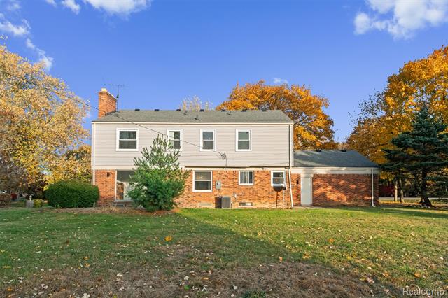 Builiding view twenty four for 4603 Hedgewood, Bloomfield Hills, MI. 48301