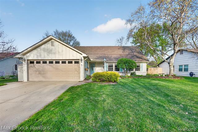 front view for 4856 Butler Dr, Troy, Mi. 48085