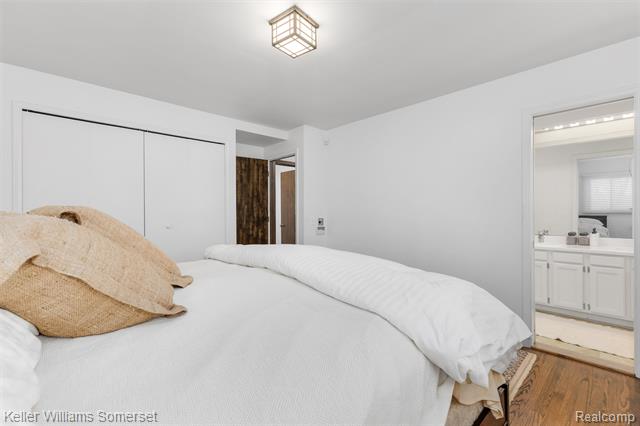 Builiding view eleven for 2129 Long Lake Shore, West Bloomfield, MI. 48323