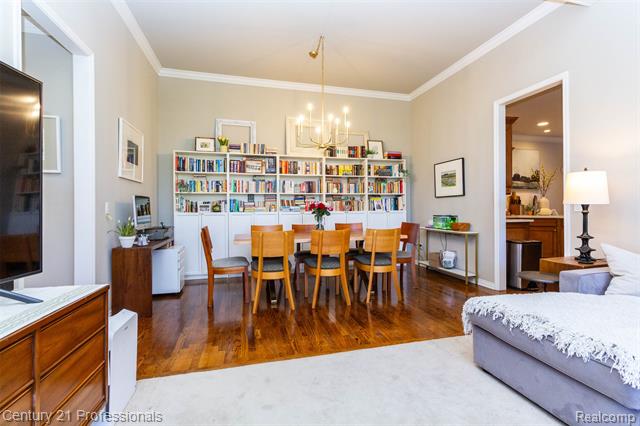 Builiding view ten for 207 Harrington, Troy, MI. 48098