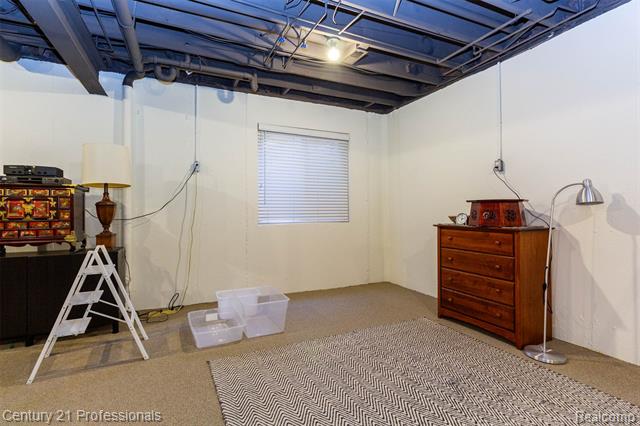 Builiding view thirty six for 207 Harrington, Troy, MI. 48098