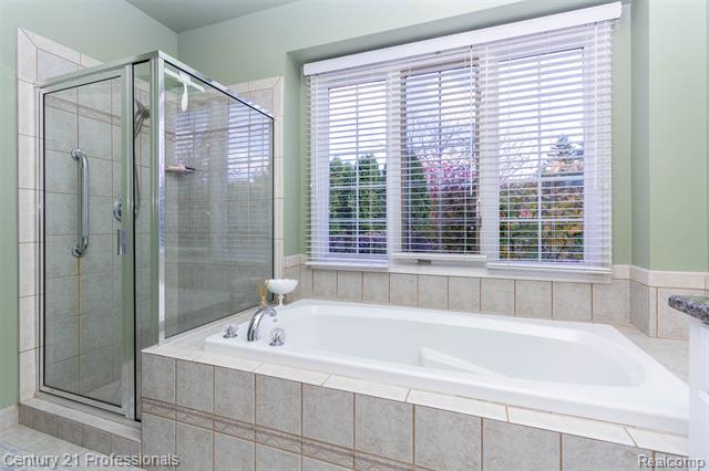 Builiding view twenty two for 207 Harrington, Troy, MI. 48098