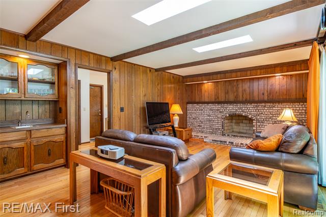 Builiding view nineteen for 5097 Collington, Troy, MI. 48098