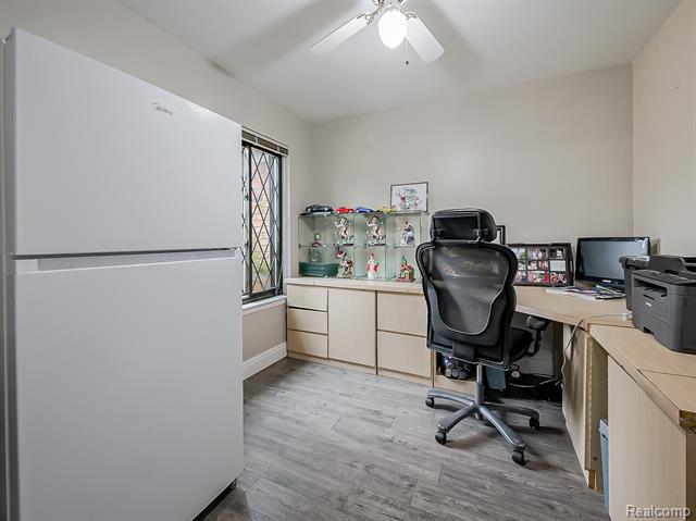 Builiding view six for 5152 Bayside, Troy, MI. 48098