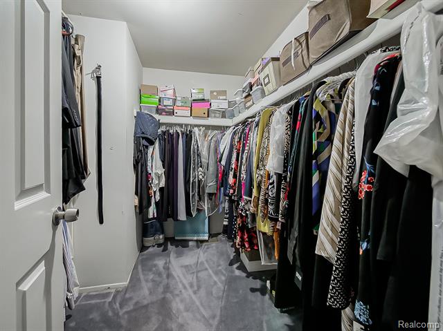 Builiding view thirty four for 5152 Bayside, Troy, MI. 48098