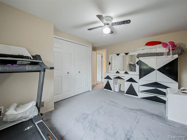 Builiding view twenty nine for 5152 Bayside, Troy, MI. 48098