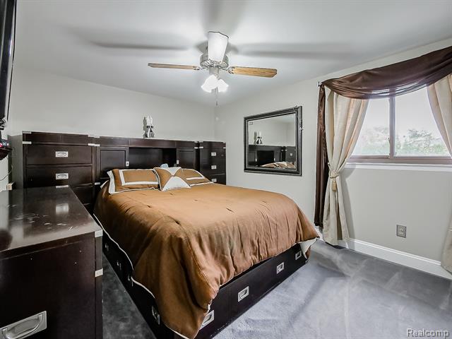 Builiding view twenty three for 5152 Bayside, Troy, MI. 48098