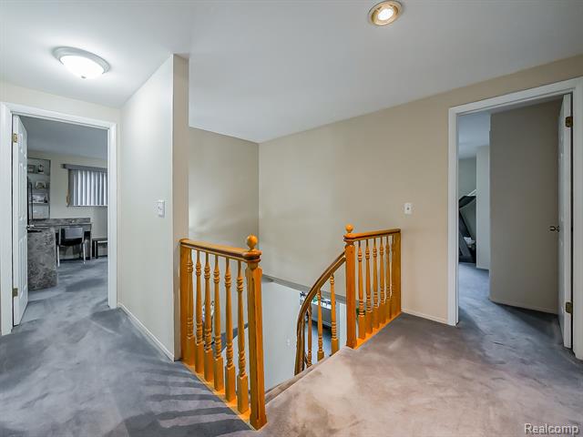 Builiding view twenty two for 5152 Bayside, Troy, MI. 48098