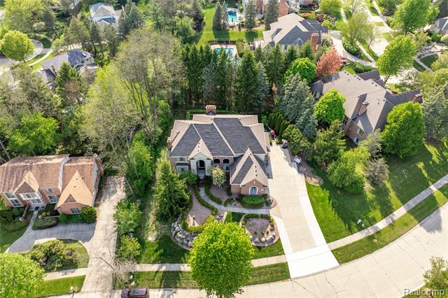 Builiding view eighty eight for 5173 Serena, Troy, MI. 48098
