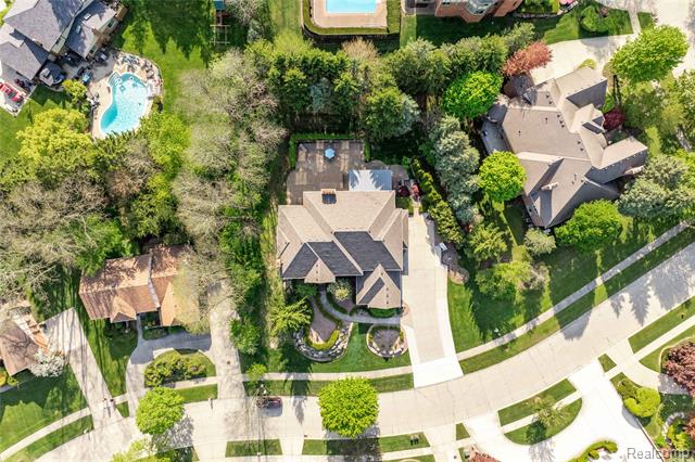 Builiding view eighty nine for 5173 Serena, Troy, MI. 48098