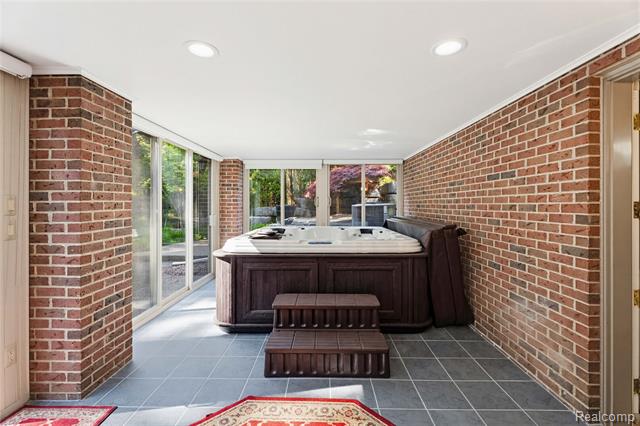 Builiding view seventy for 5173 Serena, Troy, MI. 48098