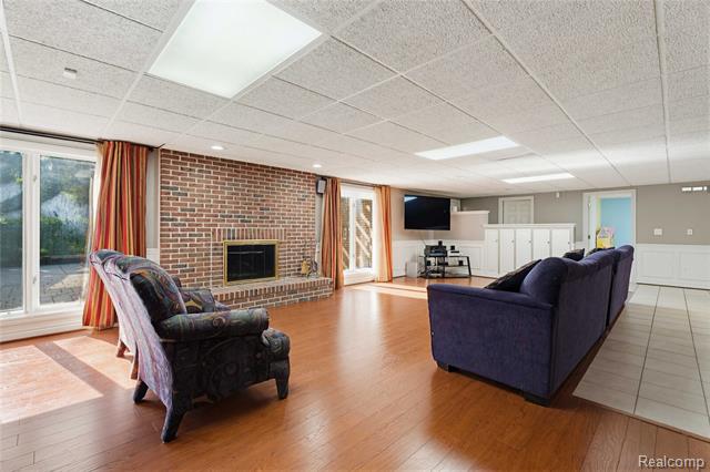Builiding view sixty one for 5173 Serena, Troy, MI. 48098