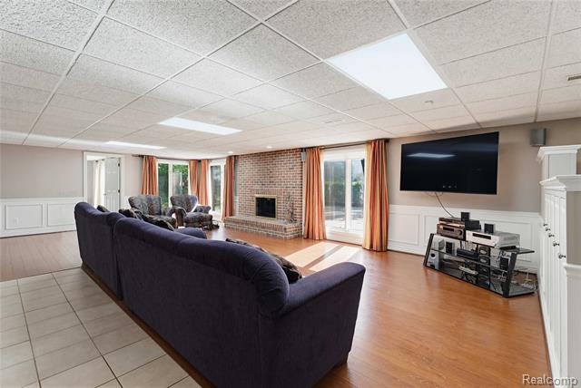 Builiding view sixty two for 5173 Serena, Troy, MI. 48098