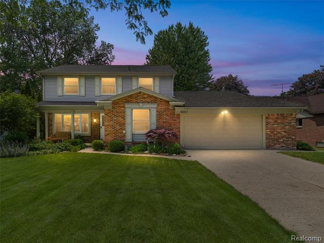 Builiding view thirty four for 5057 Prentis, Troy, MI. 48085