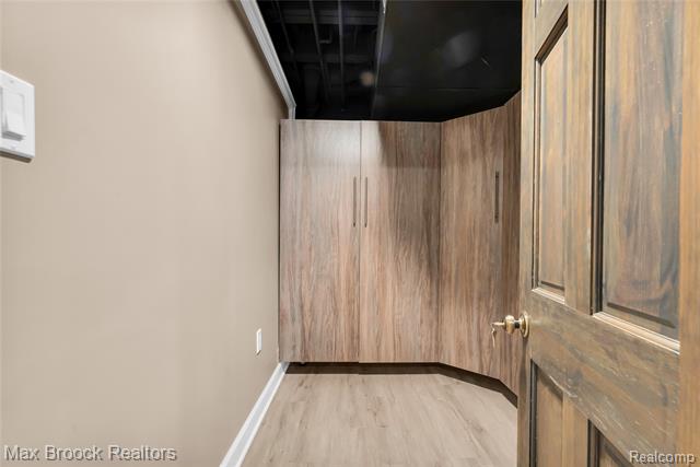 Builiding view forty one for 2620 Wendover, Bloomfield Hills, MI. 48302
