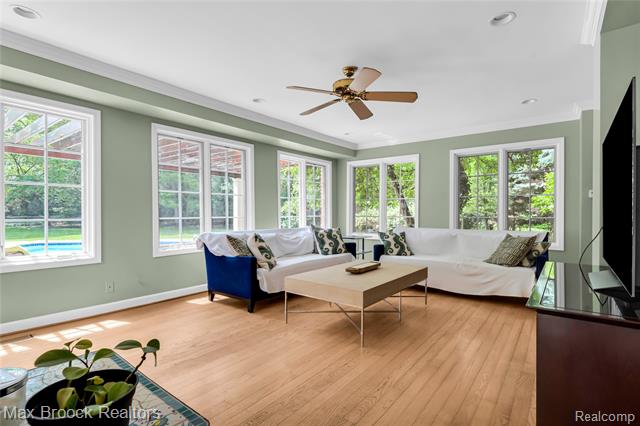 Builiding view sixteen for 2620 Wendover, Bloomfield Hills, MI. 48302