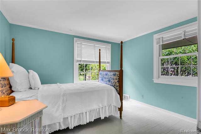 Builiding view thirty four for 2620 Wendover, Bloomfield Hills, MI. 48302