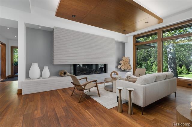 Builiding view seven for 2700 Squirrel, Bloomfield Hills, MI. 48304