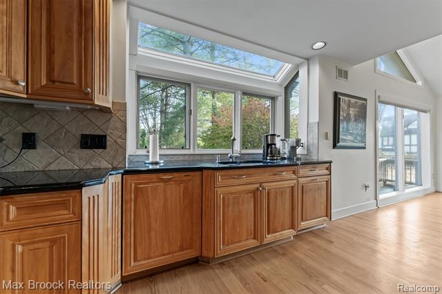 Builiding view fifteen for 363 Sycamore, Bloomfield Hills, MI. 48302