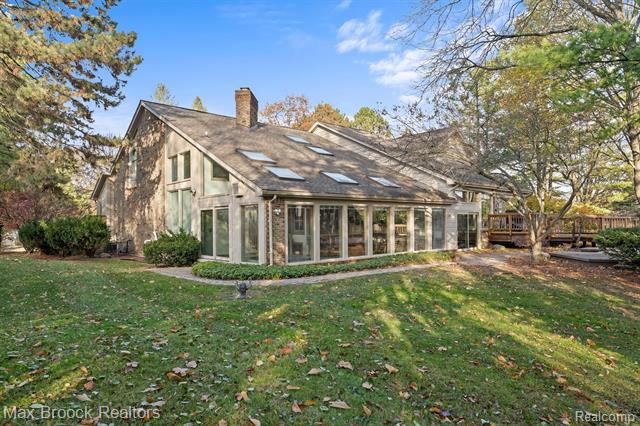 Builiding view fifty seven for 363 Sycamore, Bloomfield Hills, MI. 48302