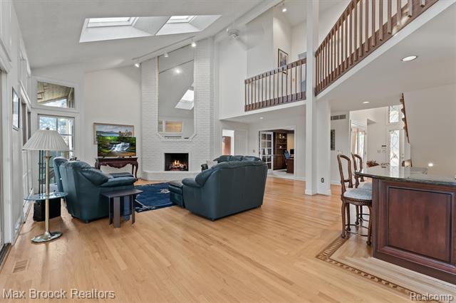 Builiding view nine for 363 Sycamore, Bloomfield Hills, MI. 48302