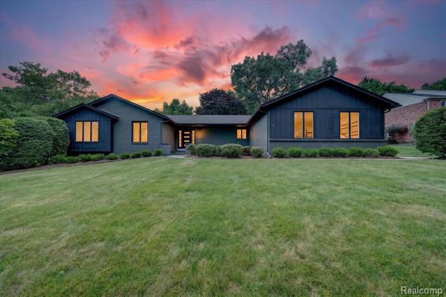 Builiding view one for 756 Great Oaks, Bloomfield Hills, MI. 48304