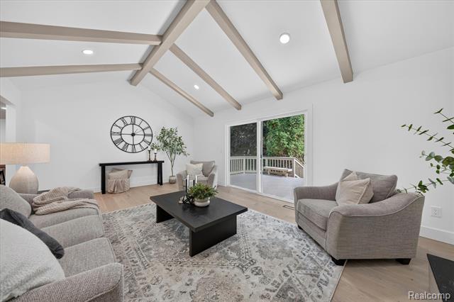 Builiding view seventeen for 756 Great Oaks, Bloomfield Hills, MI. 48304