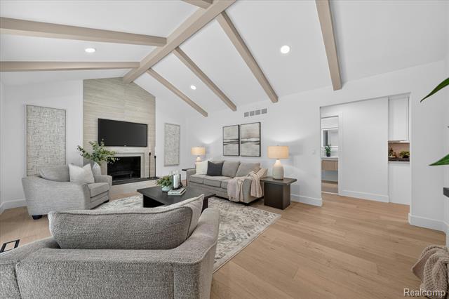 Builiding view sixteen for 756 Great Oaks, Bloomfield Hills, MI. 48304