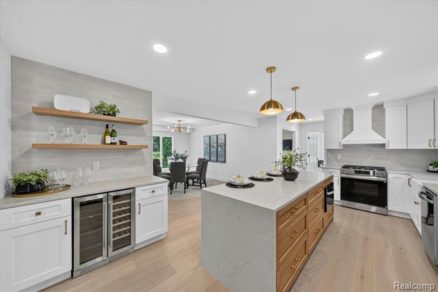 Builiding view twenty for 756 Great Oaks, Bloomfield Hills, MI. 48304
